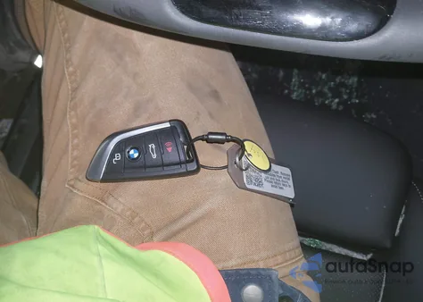 2026 BMW 330I xDrive Na z USA, uszkodzony, nr VIN 3MW89CW0XT8F97103